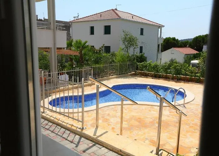 Apartments Paradise